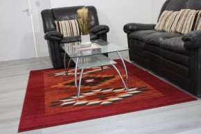 Stunning 2-Bed Ground floor Apartment in Romford, Romford